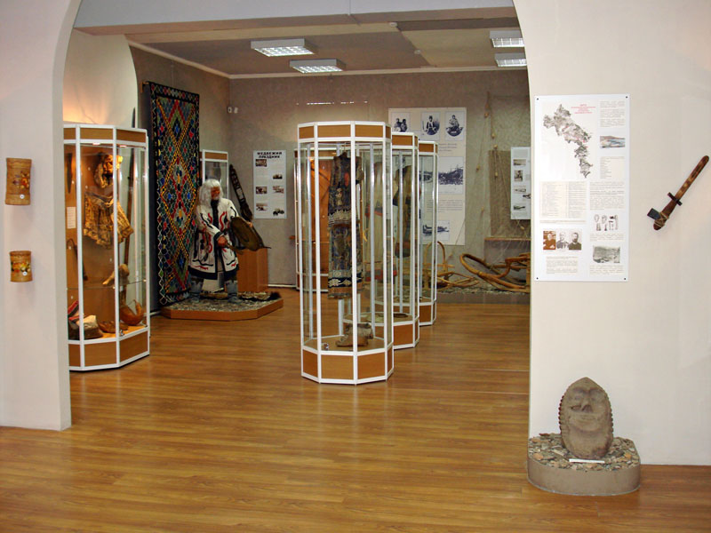 Экспозиции: Зал археологии и этнографии
