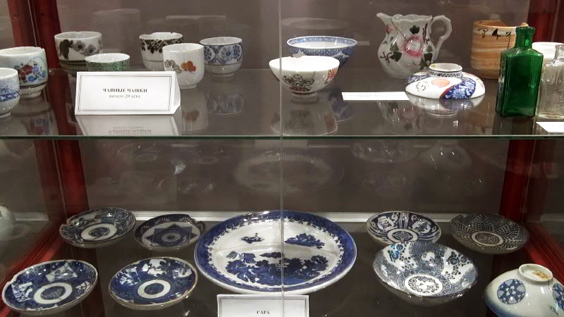 Экспозиции: Японская посуда периода губернаторства карафутона Сахалине
