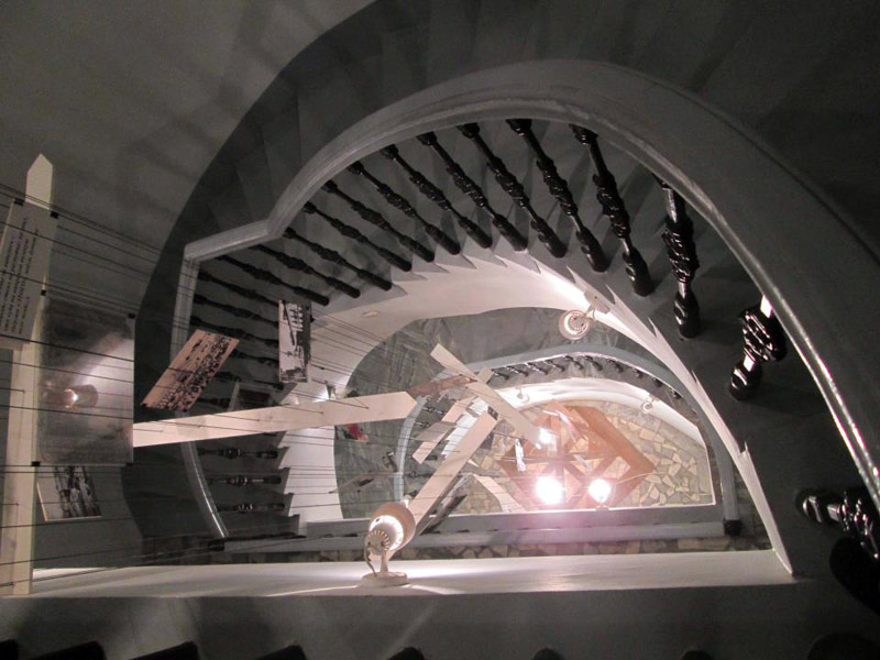 Экспозиции: Лестница

