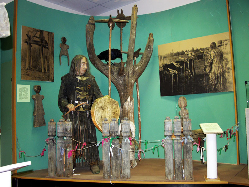 Значимые места: Фрагмент экспозиции Религиозные верования народа саха
