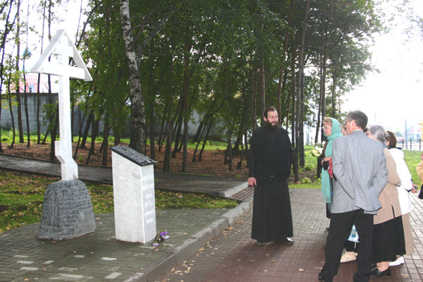 Значимые места: Памятный знак на месте бывшего некрополя Кизического монастыря в Казани
