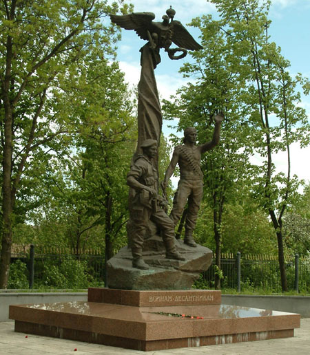 Значимые места: Памятник погибшим десантникам Псковской  роты

