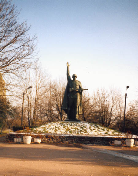 Значимые места: Памятник советскому воину-освободителю
