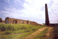 Руины химического завода 1850 года в Кокшане
