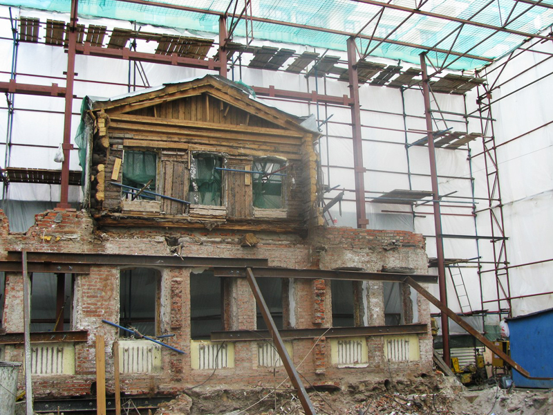 Здания и сооружения: Фасад дома  после сноса
