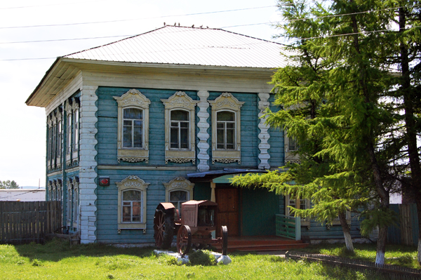 Здания и сооружения: Музей истории крестьянского быта села Красного
