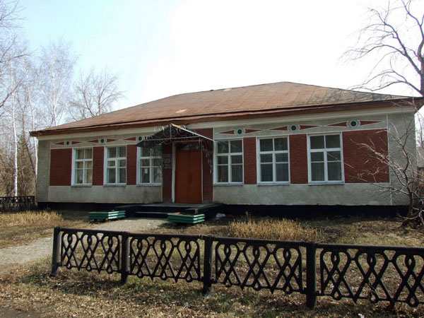 Здания и сооружения: Бурлинский районный краеведческий музей
