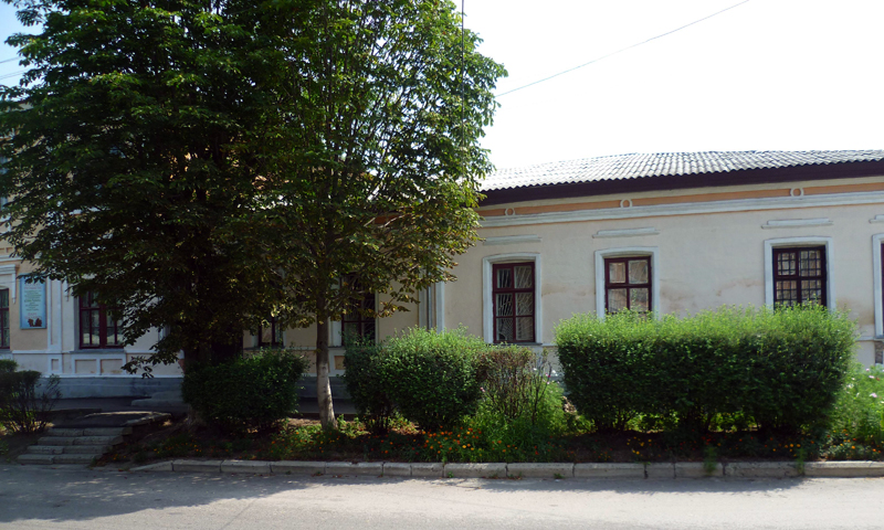 Здания и сооружения: Рыльский краеведческий музей
