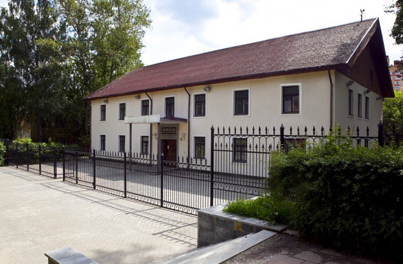 Здания и сооружения: Мемориальный музей немецких антифашистов
