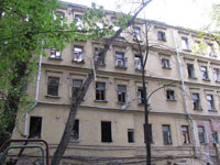 Здания и сооружения: На Садовнической улице разрушают Доходный дом арх. Нирнзее
