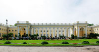Здания и сооружения: Александровский дворец
