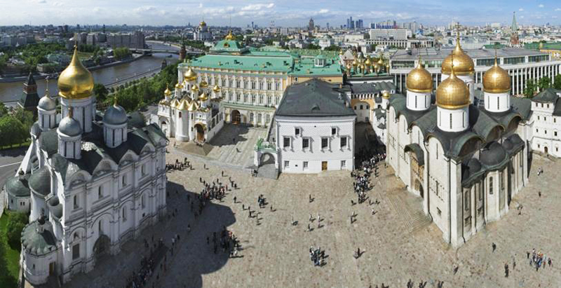 Здания и сооружения: Архитектурный ансамбль  Московского Кремля
