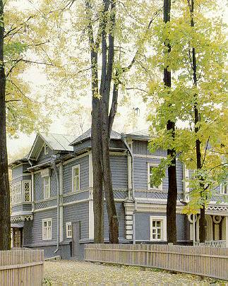 Здания и сооружения: Государственный дом-музей П.И. Чайковского
