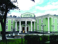 Здания и сооружения: Музейно-выставочный комплекс Дмитровского Кремля
