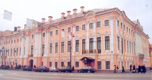 Здания и сооружения: Строгановский дворец (филиал Русского музея)
