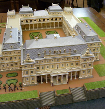 Здания и сооружения: Вид Меншиковского дворца в 1725 году
