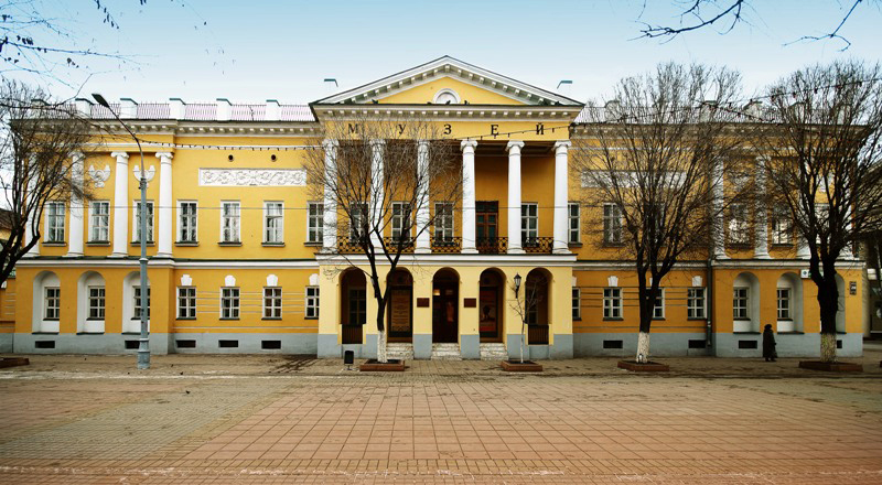 Здания и сооружения: Оренбургский губернаторский историко-краеведческий музей
