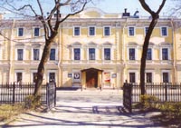Здания и сооружения: Кронштадтский Дом офицеров
