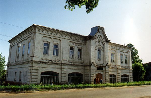 Здания и сооружения: Здание Уржумского краеведческого музея
