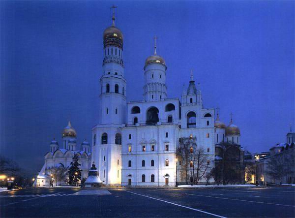 Здания и сооружения: Музеи Московского Кремля

