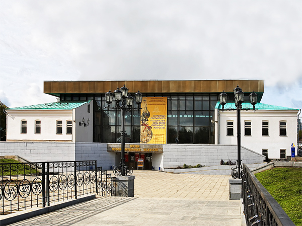 Здания и сооружения: Екатеринбургский музей изобразительных искусств

