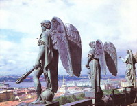 Здания и сооружения: Ангелы Исаакиевского собора. Скульптор И. Герман
